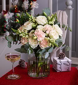 beautiful christmas floral arrangements